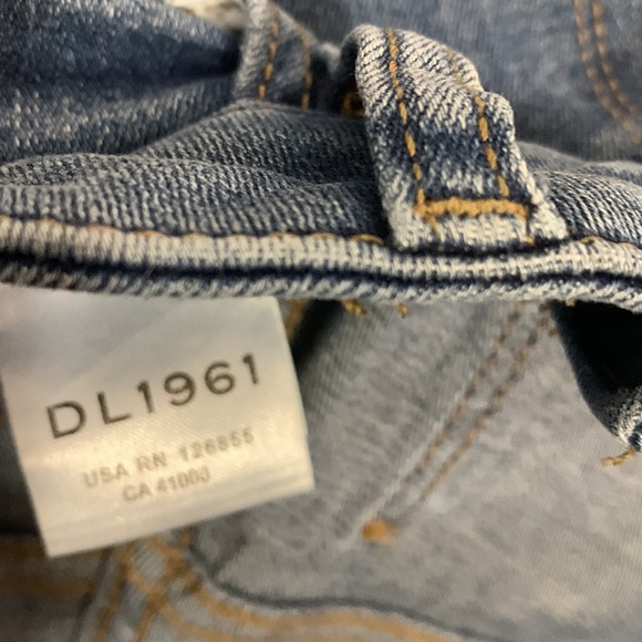 DL1961 Mara distressed jeans - Picture 6 of 7